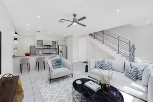 1025 NE 18th Ave, Fort Lauderdale, FL 33304 - Photo 1