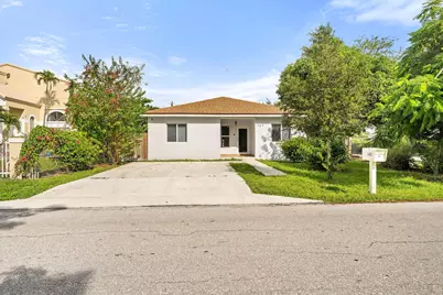 141 NW 12th Street, Fort Lauderdale, FL 33060 - Photo 1