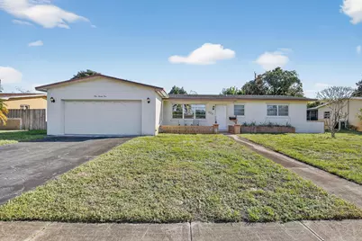 121 NW 77th Way, Pembroke Pines, FL 33024 - Photo 1