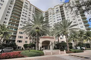 19900 E Country Club Dr Unit, Miami, FL 33180 - Photo 1