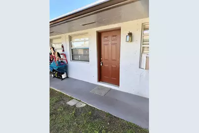 1810 SW 44th Avenue #3, Fort Lauderdale, FL 33317 - Photo 1