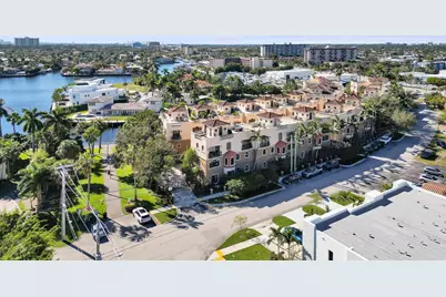 2260 SE 7 Street, Pompano Beach, FL 33062 - Photo 1