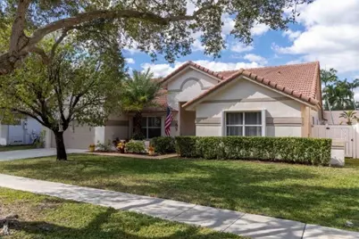 590 NW 161st Avenue, Pembroke Pines, FL 33028 - Photo 1