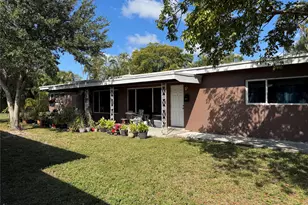 911 SW 15th Terrace, Fort Lauderdale, FL 33312 - Photo 1