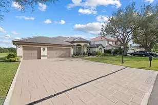 2920 Oak Tree Dr, Oakland Park, FL 33309 - Photo 1