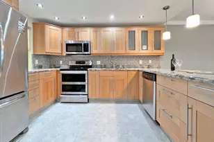 3510 Oaks Way, Pompano Beach, FL 33069 - Photo 1