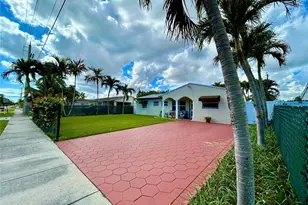 5971 NE 6th Ave, Fort Lauderdale, FL 33334 - Photo 1