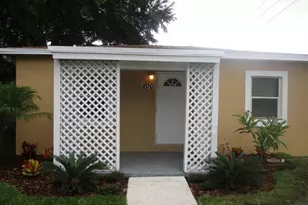 800 NW 15th Terrace, Fort Lauderdale, FL 33311 - Photo 1