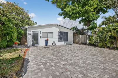 1383 NE 38th Street, Oakland Park, FL 33334 - Photo 1
