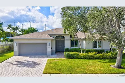 517 SE 7th Avenue, Deerfield Beach, FL 33441 - Photo 1
