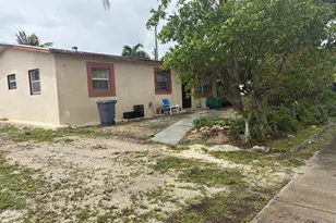 930 NE 52nd Ct, Deerfield Beach, FL 33064 - Photo 1