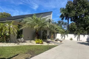 7831 NW 4th St, Plantation, FL 33324 - Photo 1