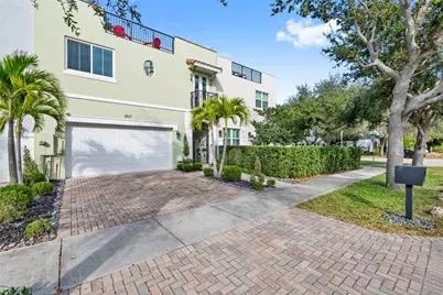 2517 NE 18th Street, Fort Lauderdale, FL 33305 - Photo 1