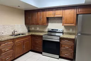 426 SE 13th Dr, Deerfield Beach, FL 33441 - Photo 1