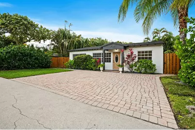 739 NE 17th Road, Fort Lauderdale, FL 33304 - Photo 1