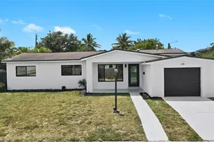 48 SE 7th St, Hollywood, FL 33004 - Photo 1