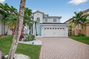 10638 NW 7th St, Pembroke Pines, FL 33026 - Photo 1