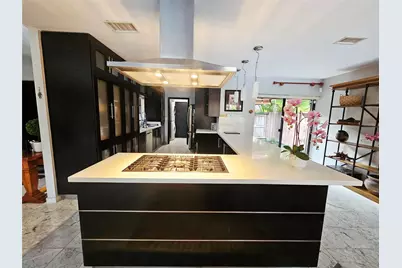 19975 NE 10th Place Way, Miami, FL 33179 - Photo 1