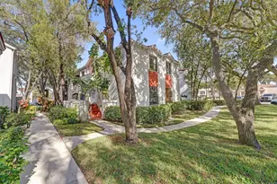 11970 NW 11th St, Pembroke Pines, FL 33026 - Photo 1