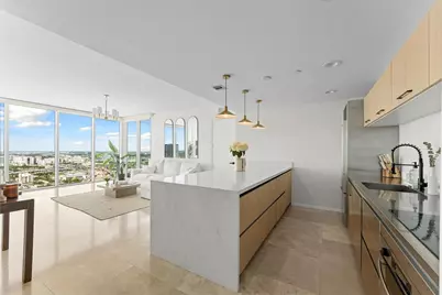 1040 Biscayne Boulevard #3906, Miami, FL 33132 - Photo 1