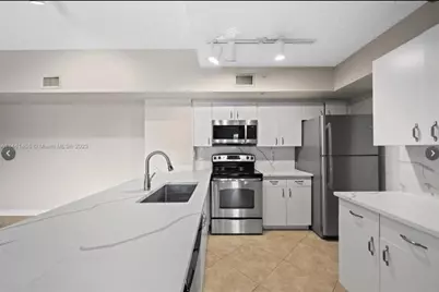 2640 S University Drive #307, Davie, FL 33328 - Photo 1