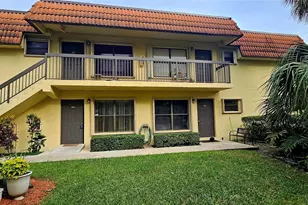 10086 NW 6th St, Pembroke Pines, FL 33024 - Photo 1