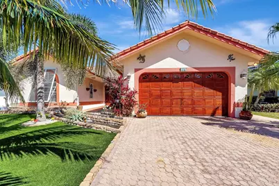 419 SE 6th Street, Dania Beach, FL 33004 - Photo 1