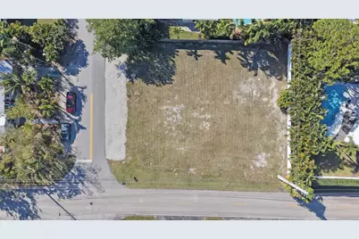 435 NE 25th Street, Wilton Manors, FL 33305 - Photo 1