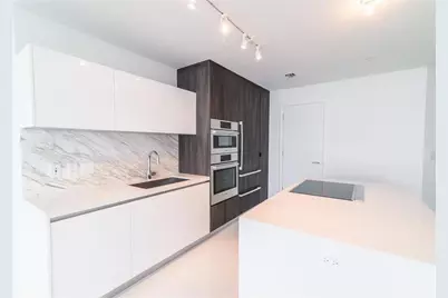 851 NE 1st Avenue #3500, Miami, FL 33132 - Photo 1