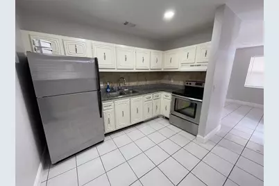 511 W Kalmia Drive #16, Lake Park, FL 33403 - Photo 1
