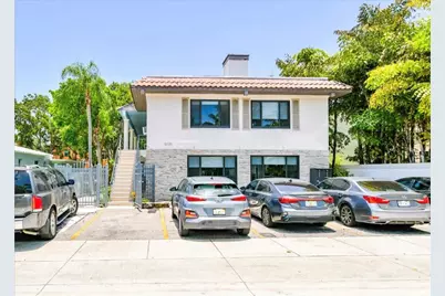 1605 E Broward Boulevard #5, Fort Lauderdale, FL 33301 - Photo 1