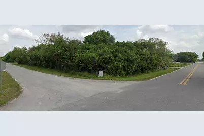 2585 NW 5th Street, Okeechobee, FL 34972 - Photo 1