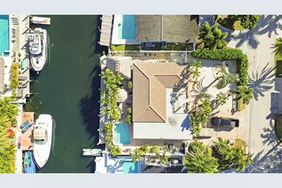 2401 SE 12th Street, Pompano Beach, FL 33062 - Photo 1