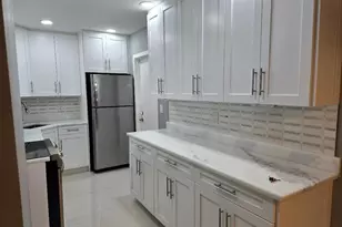 639 W Oakland Park Blvd, Wilton Manors, FL 33311 - Photo 1