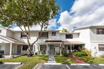 334 NW 103rd Terrace #334, Pembroke Pines, FL 33026 - Photo 1