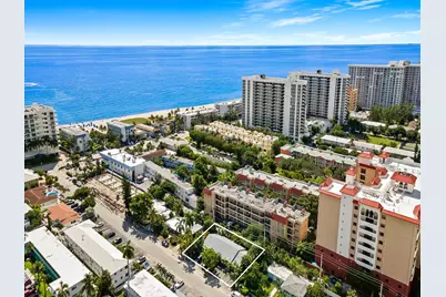 3208 NE 7th Street #C, Pompano Beach, FL 33062 - Photo 1
