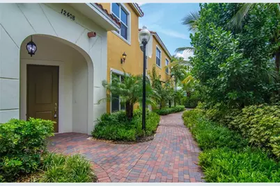 12408 NW 17Ct, Pembroke Pines, FL 33028 - Photo 1