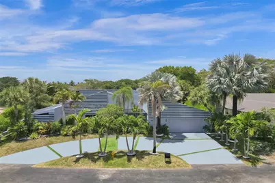 349 Jacaranda Drive, Plantation, FL 33324 - Photo 1