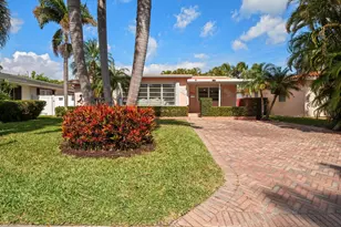 947 Lincoln St, Hollywood, FL 33019 - Photo 1