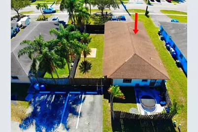 151 SW 15th Street #B, Pompano Beach, FL 33060 - Photo 1