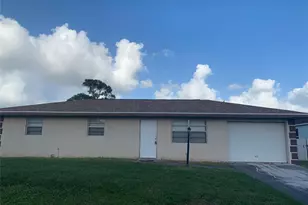 619 SE Clifton Ln, Port Saint Lucie, FL 34983 - Photo 1