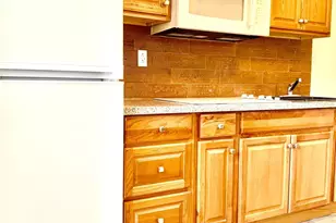 318 SW 67th Terrace, Pembroke Pines, FL 33023 - Photo 1
