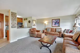 2555 NE 11th St, Fort Lauderdale, FL 33304 - Photo 7