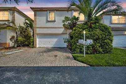 1231 Hayes Street, Hollywood, FL 33019 - Photo 1