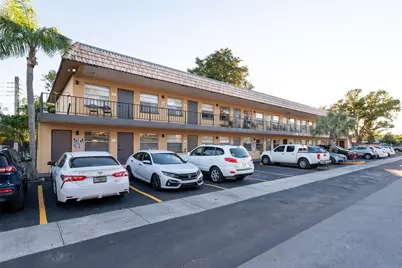 1150 NE 17th Court #3, Fort Lauderdale, FL 33305 - Photo 1