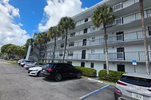 9235 SW 8th St, Boca Raton, FL 33428 - Photo 1