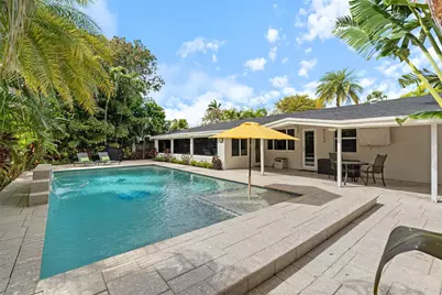 500 NE 28th Drive, Wilton Manors, FL 33334 - Photo 1