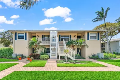 9 Stratford Drive #D, Boynton Beach, FL 33436 - Photo 1