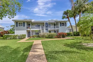 27 Eastgate Dr, Boynton Beach, FL 33436 - Photo 1