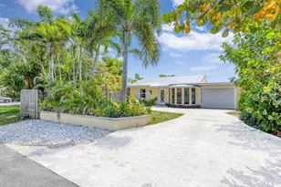 1940 Doffer Ln, North Palm Beach, FL 33408 - Photo 1